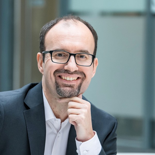 Prof. Dr. Uwe Bloos